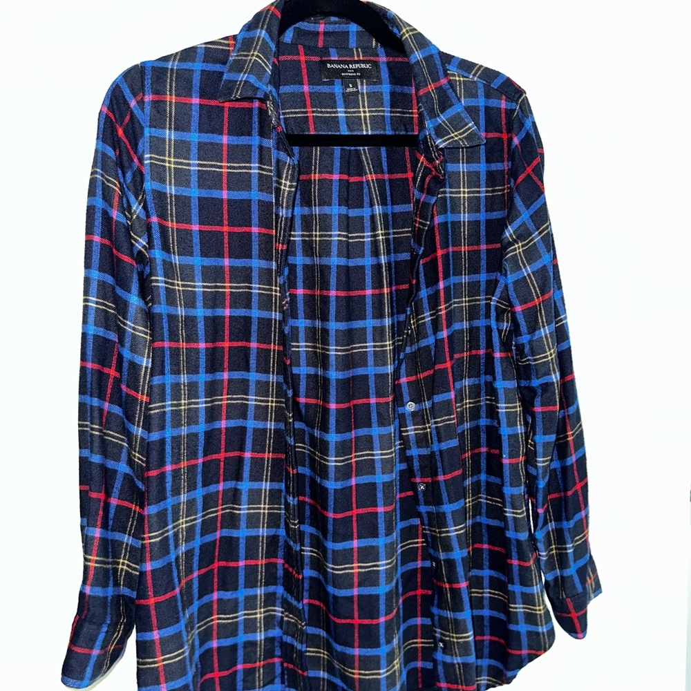 Banana Republic Navy, Blue & Red Plaid Boyfriend Shirt